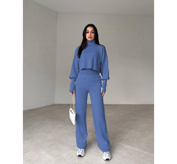 Women's two-piece suit for every day, cropped sweater and flared pants