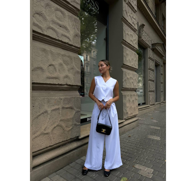 Stylish women's classic suit in different colors
