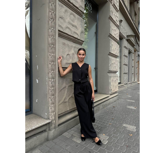 Stylish women's classic suit in different colors