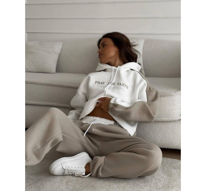 Stylish women's tracksuit Turkey