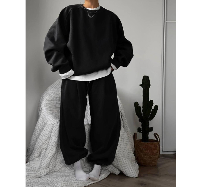 Stylish women's sports suit with an oversized cut
