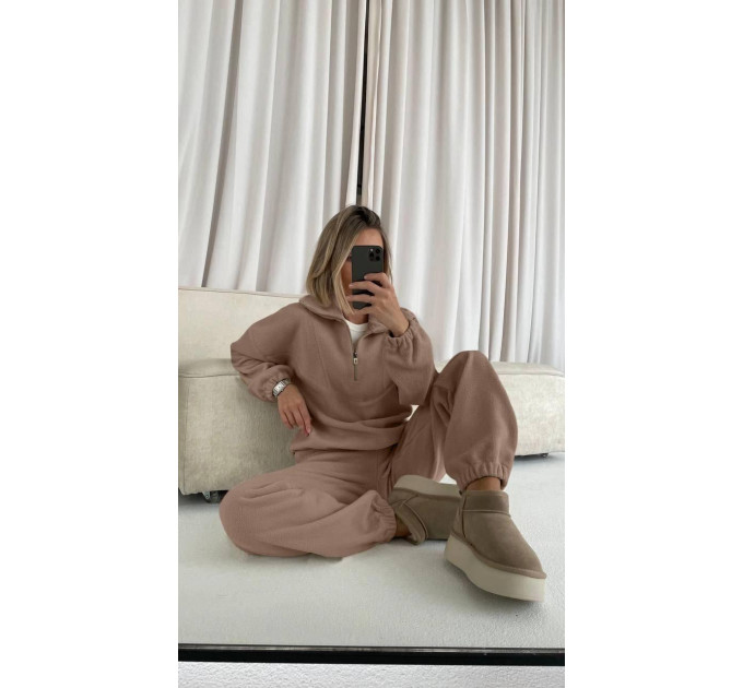 The most comfortable fleece women's tracksuit (42-52) for cozy autumn and winter