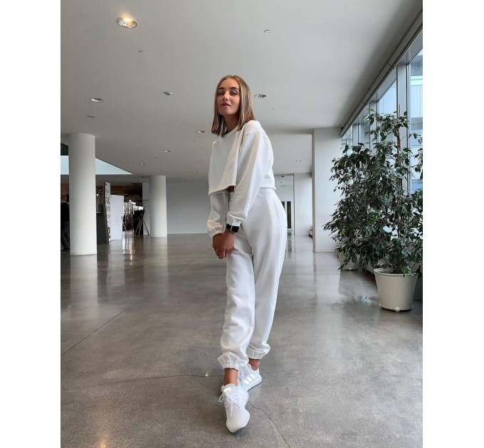 Women's loose-fitting suit in various colors (42-52)