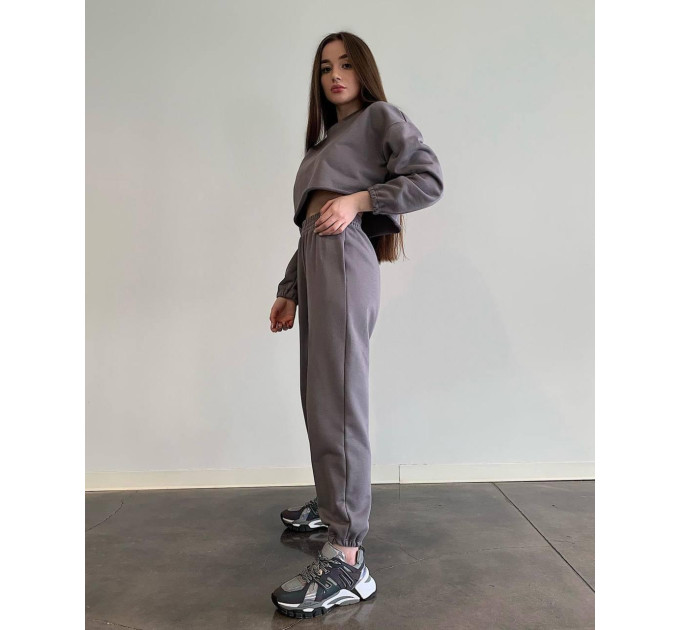 Women's loose-fitting suit in various colors (42-52)
