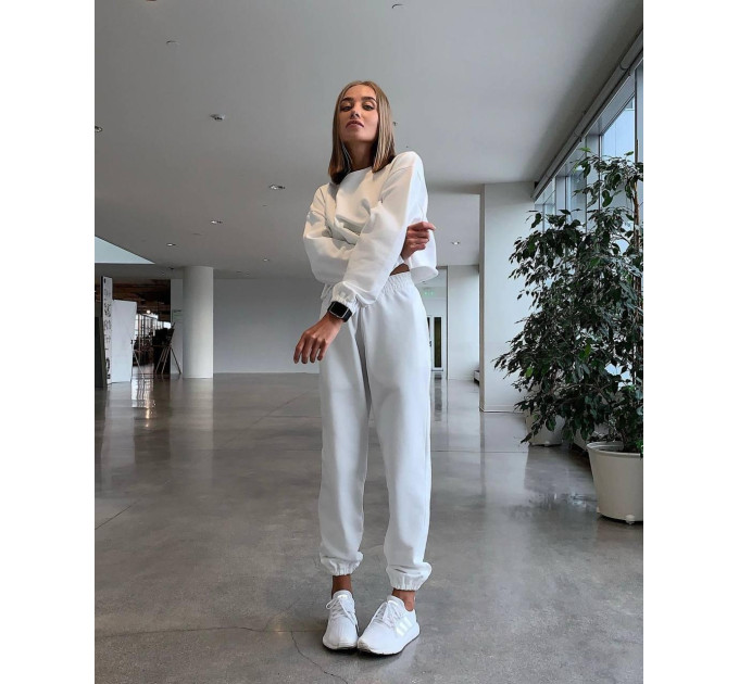 Women's loose-fitting suit in various colors (42-52)