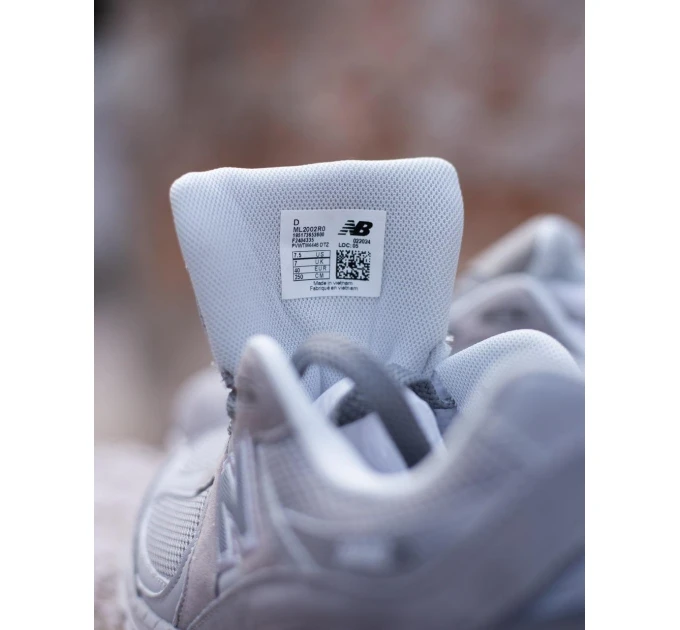 Кроссовки New Balance 2002r Light Grey