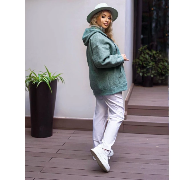 Stylish and modern bomber jacket (available in large sizes) that will be the perfect addition to your basic fall wardrobe