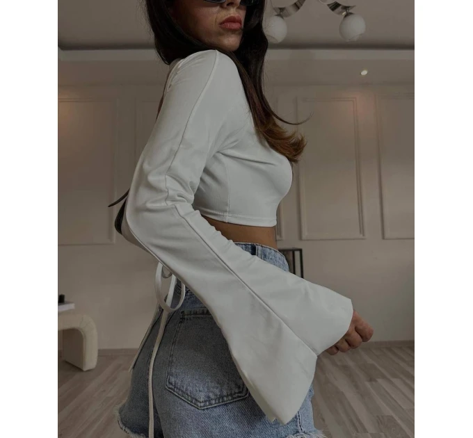 A backless top you'll fall in love with