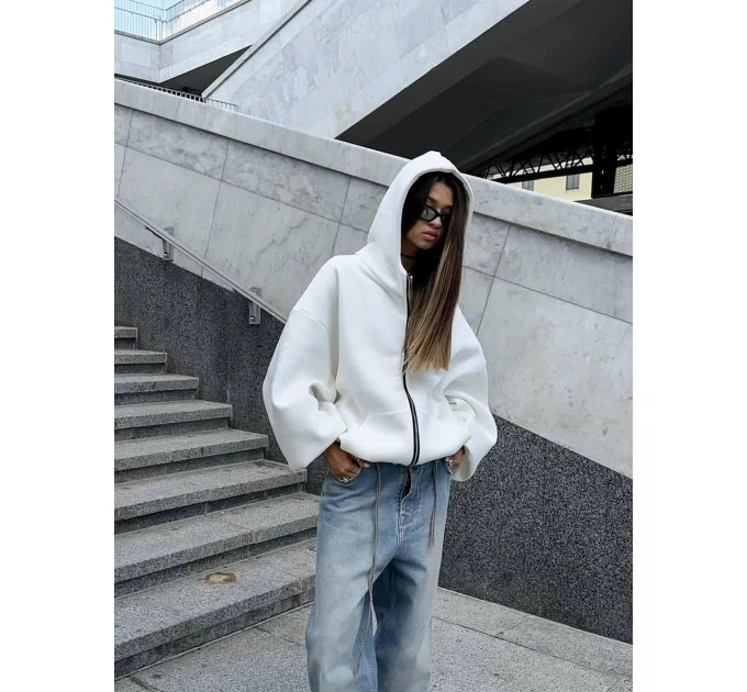 Stylish women's fleece hoodie with print