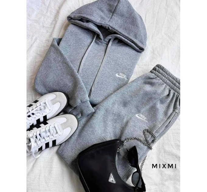 Женский спортивный костюм NIKE (42-54) на флисе в разных цветах
