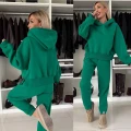 Warm and comfortable women's tracksuit with fleece and various colors