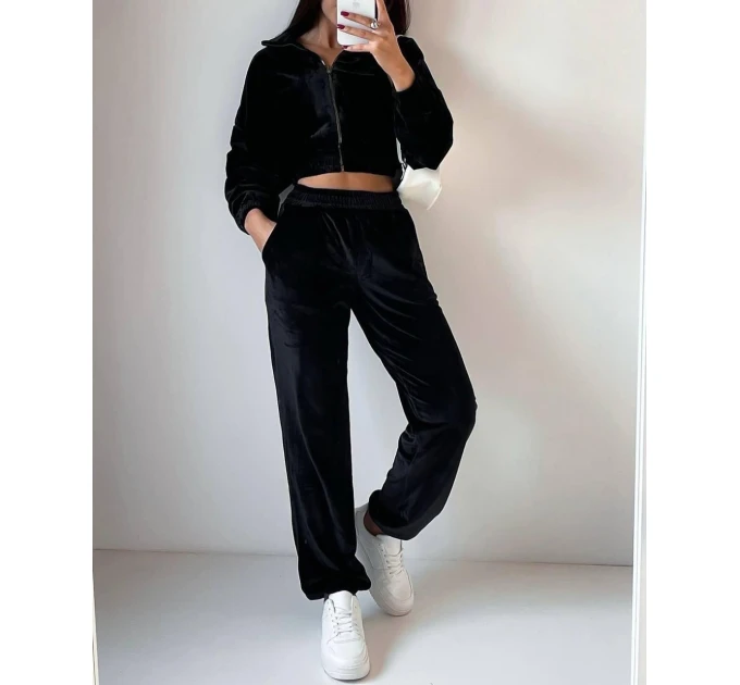 Женский спортивный велюровый спортивный костюм в разных цветах